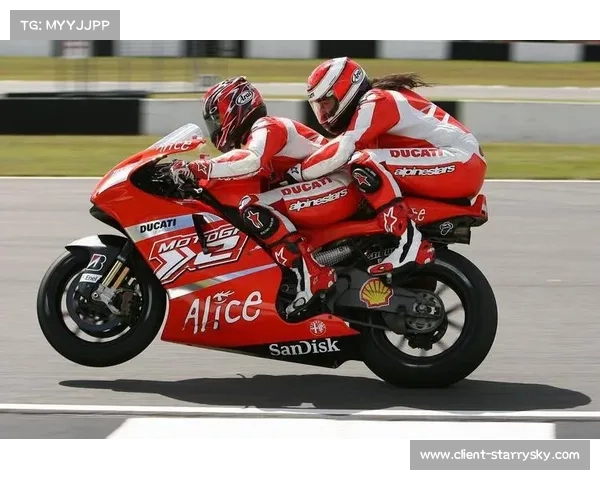 马克·马奎兹重返银石赛道勇夺冠军展现王者风范